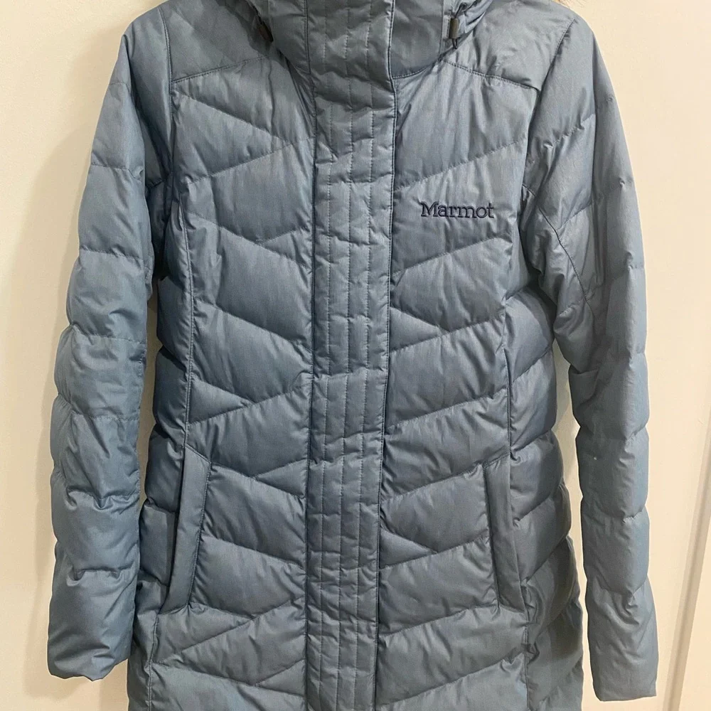Marmot Women's Pale Blue Quilted Hooded Puffer Coat - Picture 1 of 8
